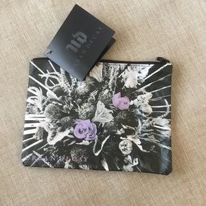 NWT Urban Decay Cosmetic Pouch